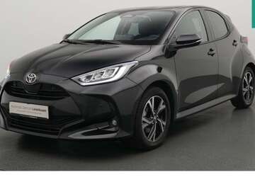 Toyota Yaris 10.200 km 22.988 &euro; Leverkusen 51379