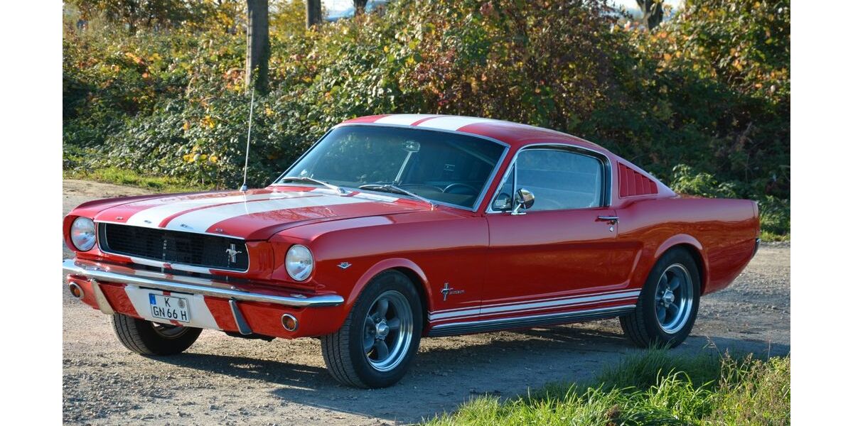 Ford Mustang 134.000 km 50.999 &euro; Köln 50859