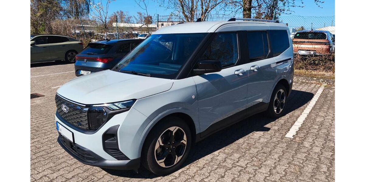 Ford Tourneo Courier 2.410 km 27.500 &euro; Köln 50825