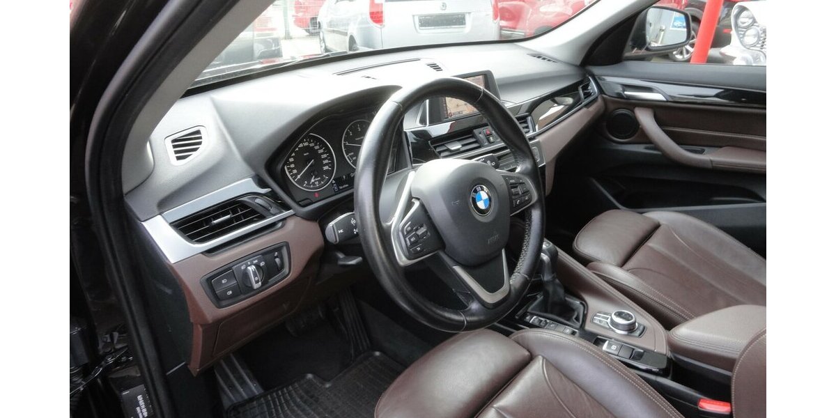 BMW X1 20 d xLine 4x4 Autom Navi Leder SHZ PDC LED 208.000 km 14.999 &euro; Neuss 41462