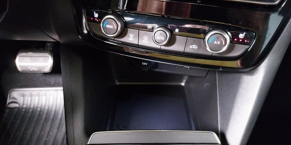 Opel Mokka GS 48V Hybrid, Kamera, LED-Matrix Licht 5.000 km 29.980 &euro; HAAN 42781