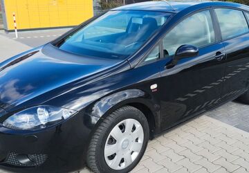 Seat Leon 230.000 km 2.350 &euro; Solingen 42651