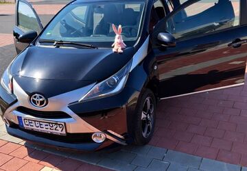 Toyota Aygo (X) 59.000 km 10.490 &euro; Lohmar 53797