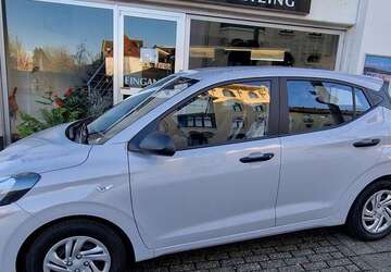 Hyundai i10 1.500 km 16.144 &euro; Solingen 42651