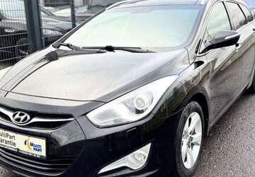 Hyundai i40 203.000 km 7.900 &euro; Troisdorf 53842