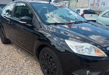 Ford Focus 134.700 km 3.750 &euro; Leverkusen 51371