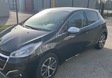 Peugeot 208 143.850 km 4.899 &euro; remscheid 42857