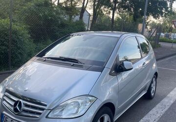 Mercedes-Benz A 180 334.200 km 3.100 &euro; Burscheid 51399