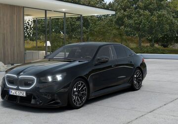 BMW M5 8.629 km 127.360 &euro; Düsseldorf 40549