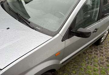 Ford Fusion 141.000 km 2.400 &euro; dormagen 41540