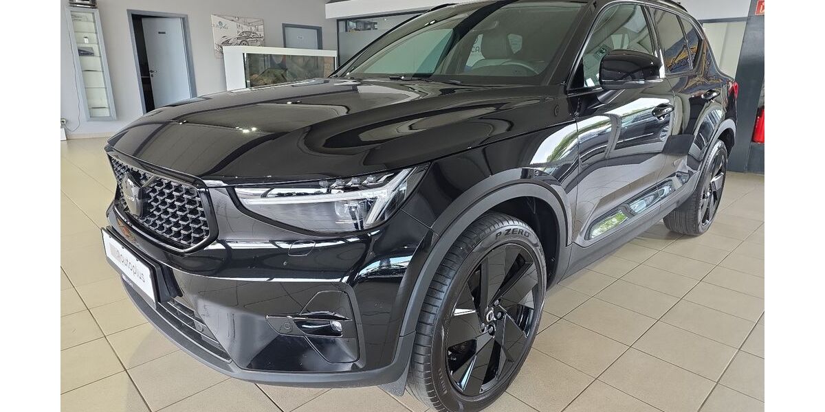 Volvo XC40 7.900 km 32.950 &euro; Bergheim 50126