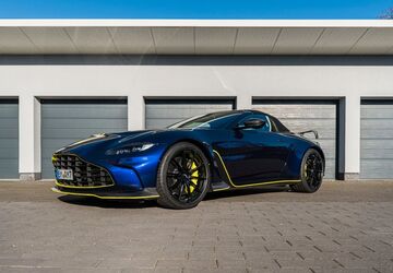 Aston Martin V12 Vantage 7.800 km 389.500 &euro; Kerpen 50171