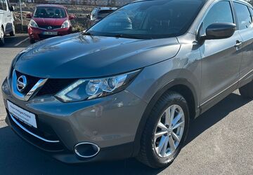 Nissan Qashqai 76.100 km 12.490 &euro; Troisdorf 53840