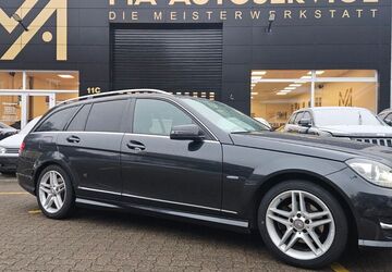 Mercedes-Benz C 250 152.555 km 13.700 &euro; Bergisch Gladbach 51465
