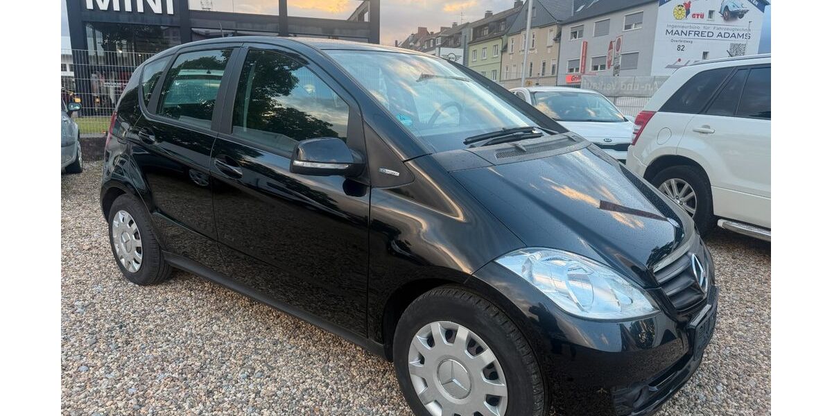 Mercedes-Benz A 160 44.300 km 7.450 &euro; Leverkusen 51371