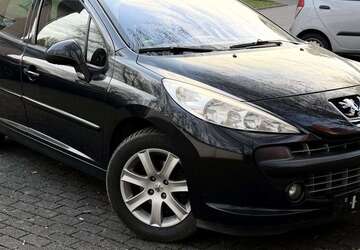 Peugeot 207 180.000 km 1.750 &euro; rösrath 51503