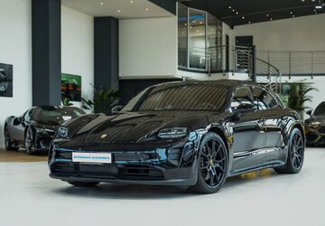 Porsche Taycan 14.274 km 79.980 &euro; Köln 51147