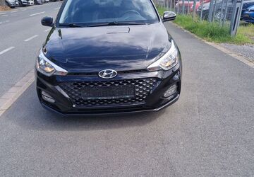 Hyundai i20 71.887 km 10.900 &euro; Düsseldorf 40549