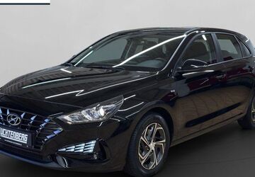 Hyundai i30 23.950 km 16.440 &euro; Leverkusen 51381