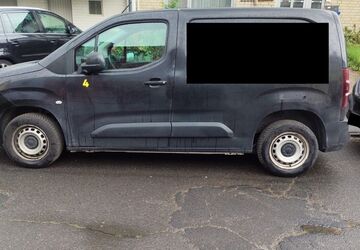 Opel Combo 146.482 km 8.300 &euro; Köln-Lindenthal 50933