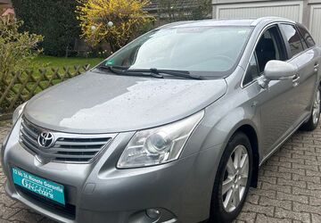 Toyota Avensis 170.000 km 7.950 &euro; Düsseldorf 40589