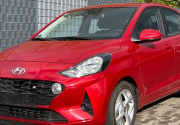 Hyundai i10 8.250 km 14.499 &euro; Solingen 42655