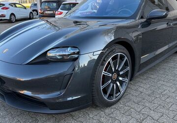 Porsche Taycan 72.827 km 57.990 &euro; Köln 50767