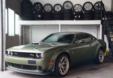 Dodge Challenger 4.704 km 59.990 &euro; Niederkassel 53859