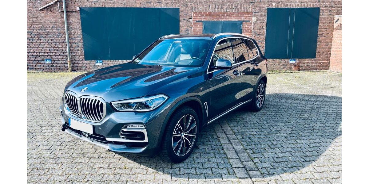 BMW X5 200.000 km 39.300 &euro; Köln 51143