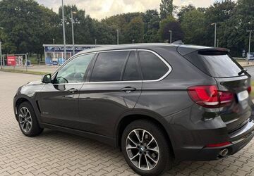 BMW X5 220.000 km 15.400 &euro; köln 50829