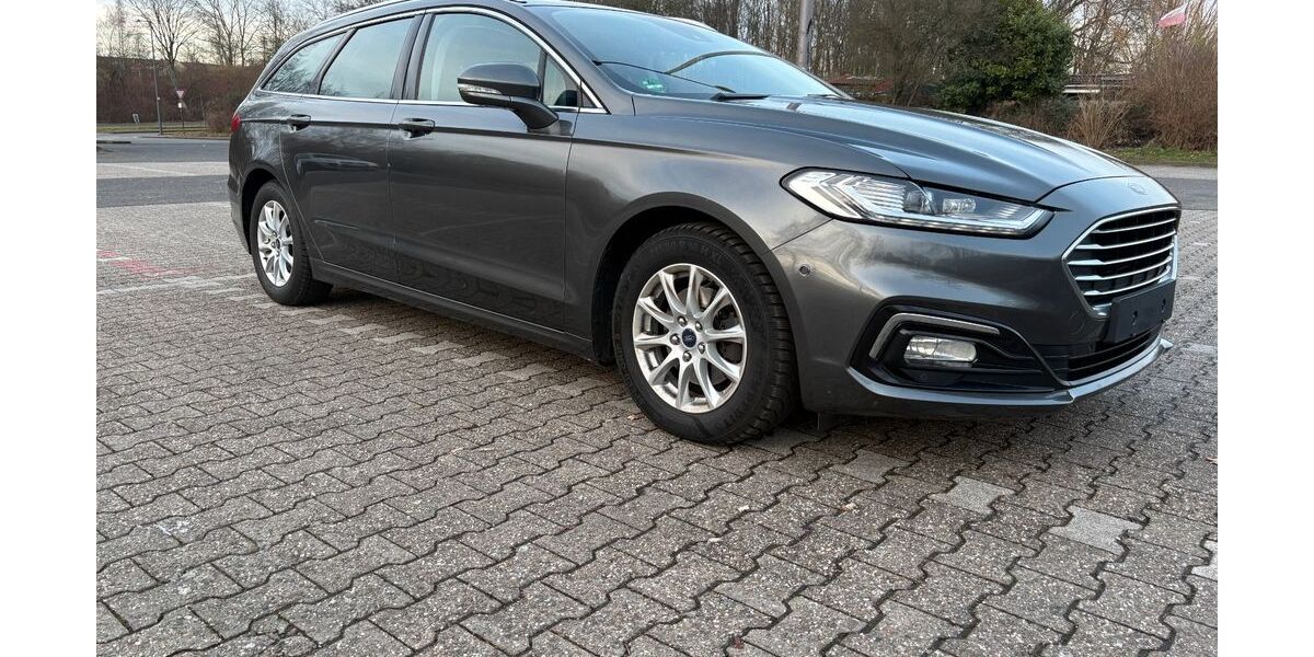 Ford Mondeo 250.395 km 5.900 &euro; Köln 50767