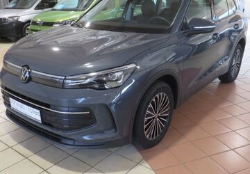 VW Tiguan 9.867 km 40.845 &euro; Neuss 41469