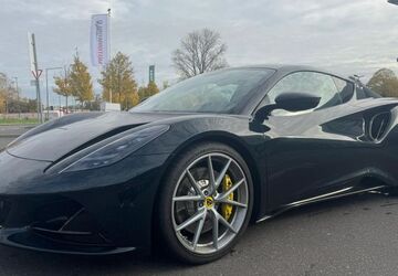 Lotus Emira 4.500 km 83.980 &euro; Köln 50829