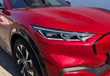 Ford Mustang Mach-E 74.681 km 29.990 &euro; Bergisch Gladbach 51467