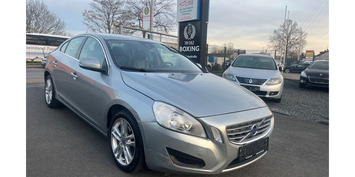 Volvo S60 126.000 km 7.700 &euro; Wesseling - Köln 50389