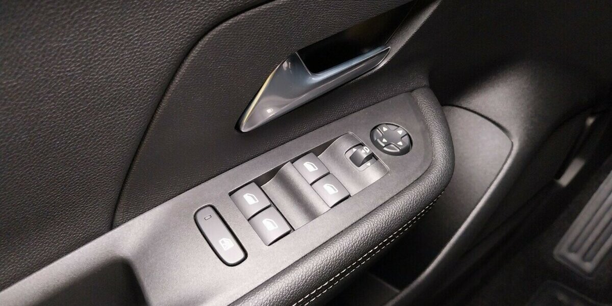 Opel Mokka GS 48V Hybrid, Kamera, LED-Matrix Licht 5.000 km 29.980 &euro; HAAN 42781