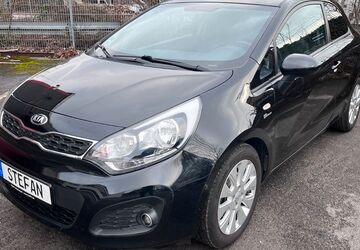 Kia Rio 141.700 km 5.600 &euro; Neuss 41472