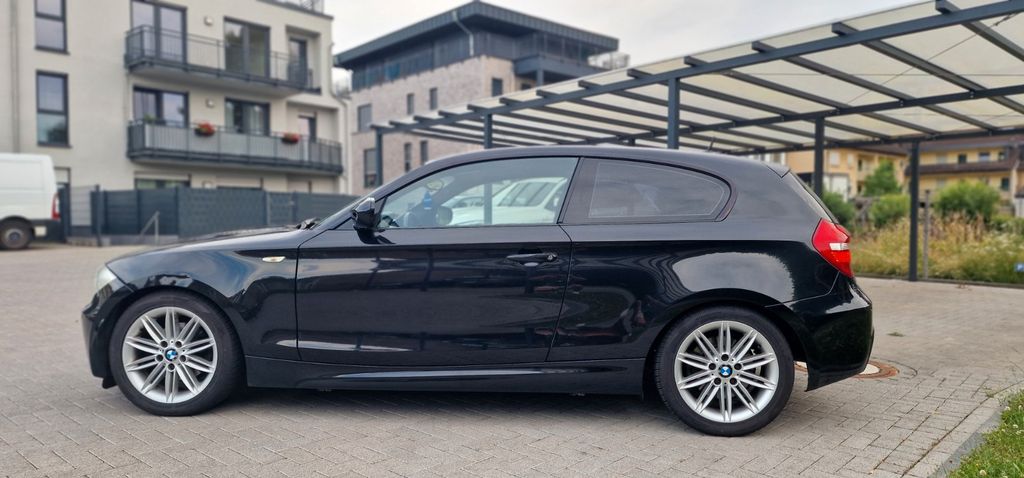 BMW 118 233.000 km 3.333 &euro; Leverkusen 51381