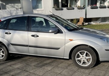 Ford Focus 142.000 km 2.650 &euro; Düsseldorf 40213