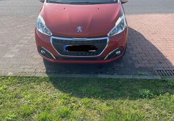 Peugeot 208 81.000 km 6.100 &euro; Bergisch Gladbach 51469