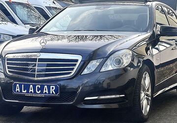 Mercedes-Benz E 220 302.276 km 8.700 &euro; Köln 50858
