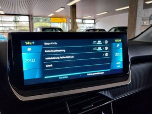 Peugeot 208 e- Allure Pack Kam SHZ Tempo Navi 22.598 km 17.880 &euro; HAAN 42781