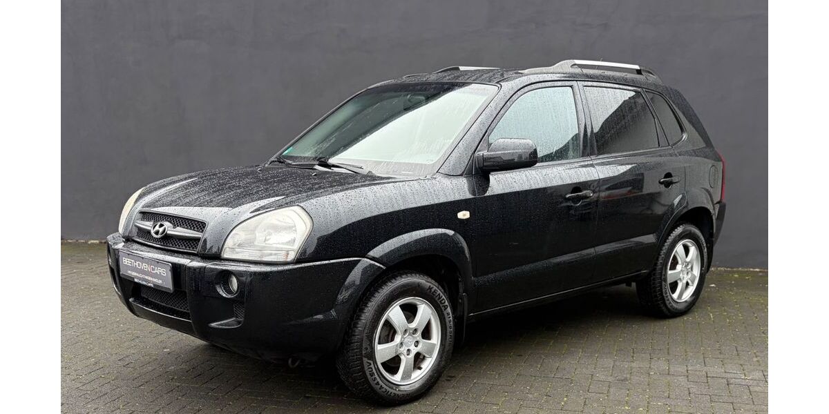 Hyundai TUCSON 200.000 km 2.999 &euro; Solingen 42655
