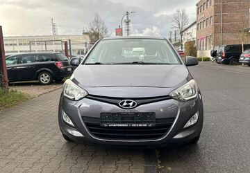 Hyundai i20 206.438 km 3.299 &euro; Wesseling 50389