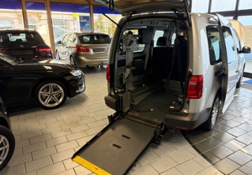 VW Caddy Maxi 118.700 km 26.900 &euro; Leverkusen 51379