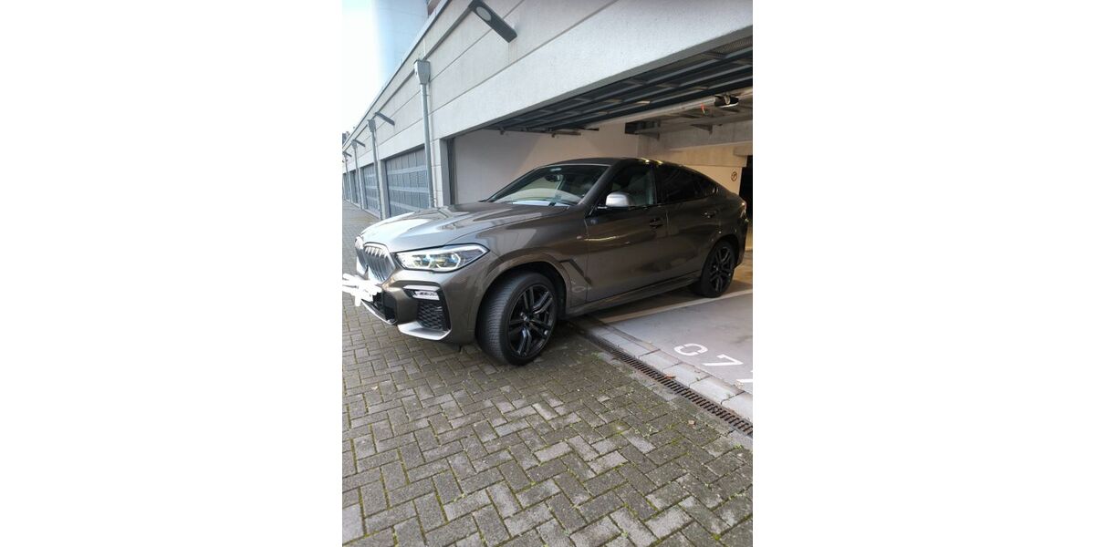 BMW X6 98.000 km 56.000 &euro; Düsseldorf 40233