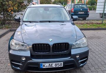 BMW X5 286.000 km 8.700 &euro; Köln 51065