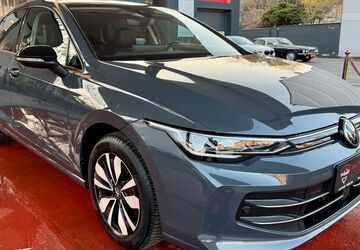 VW Golf 29.502 km 23.990 &euro; Düsseldorf 40589