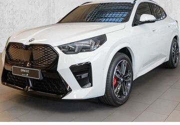 BMW iX2 3.500 km 57.970 &euro; Leverkusen 51371
