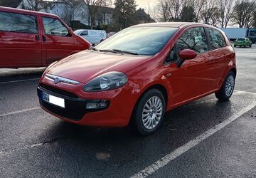 Fiat Punto 133.000 km 2.200 &euro; Solingen 42719